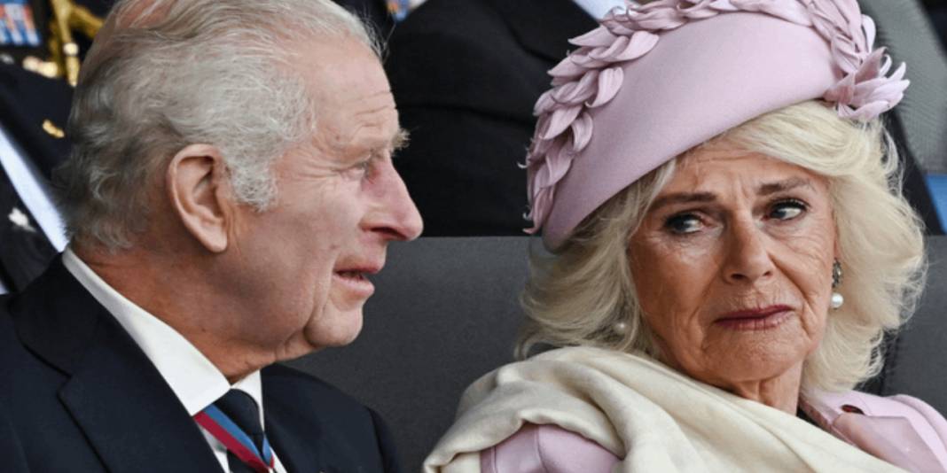 Kral Charles ve Kraliçe Camilla, Anma Töreninde Gözyaşlarını Tutamadı! 3